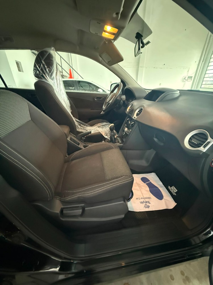 Renault KOLEOS 5P 2,5 Expression 4X2 2012 — foto 9